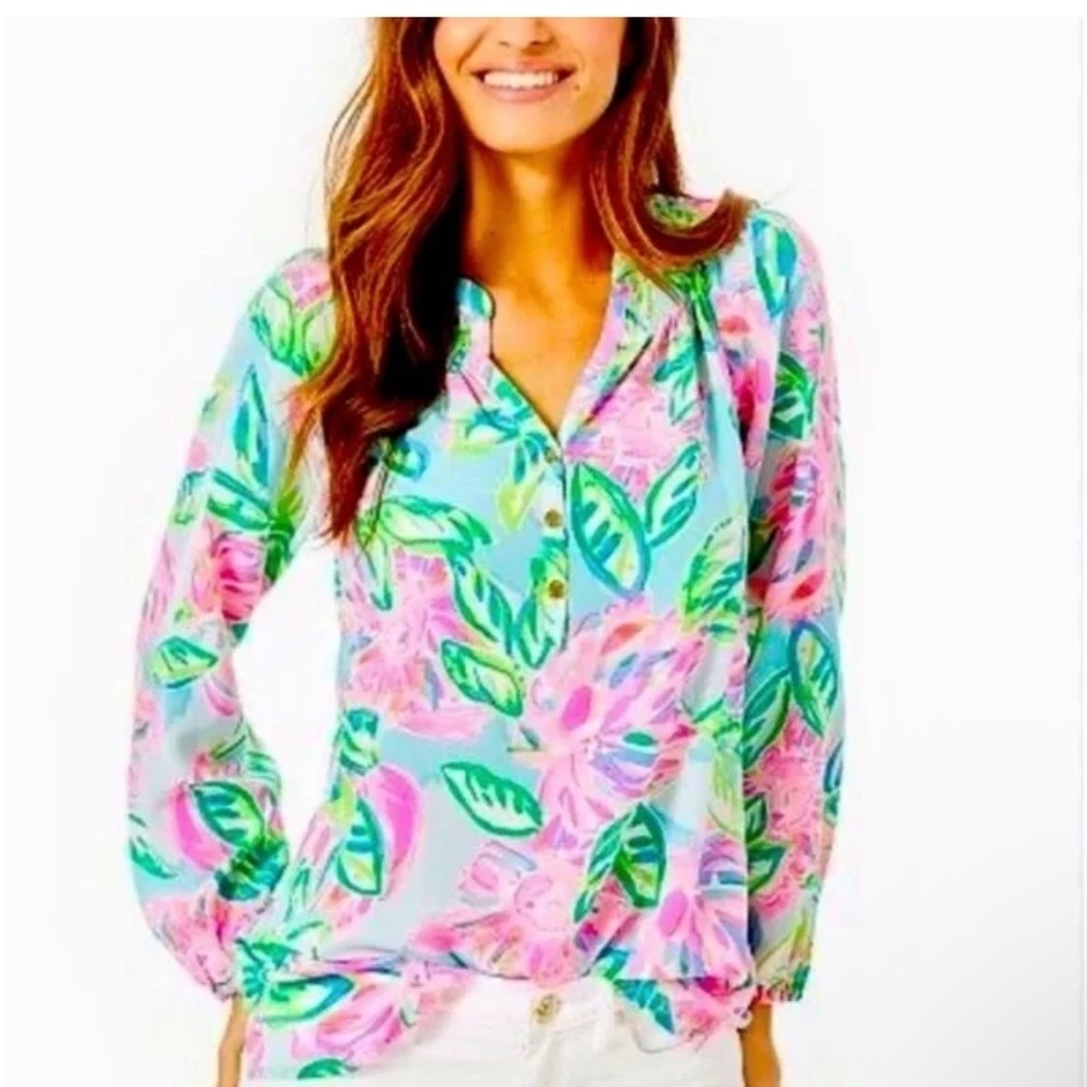 Lilly Pulitzer ELSA 100% Silk Top in multi totally blossom print size Medium NWT - Picture 1 of 8
